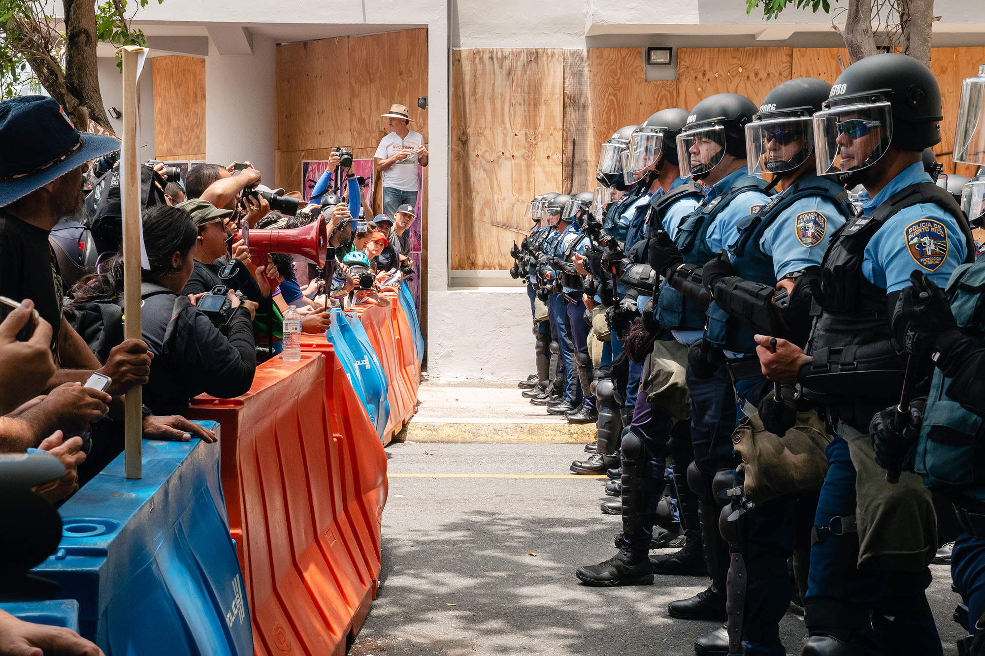 Demonstrators face off with police during the 2019 May Day demonstrations. (photo by Roque Nonini)